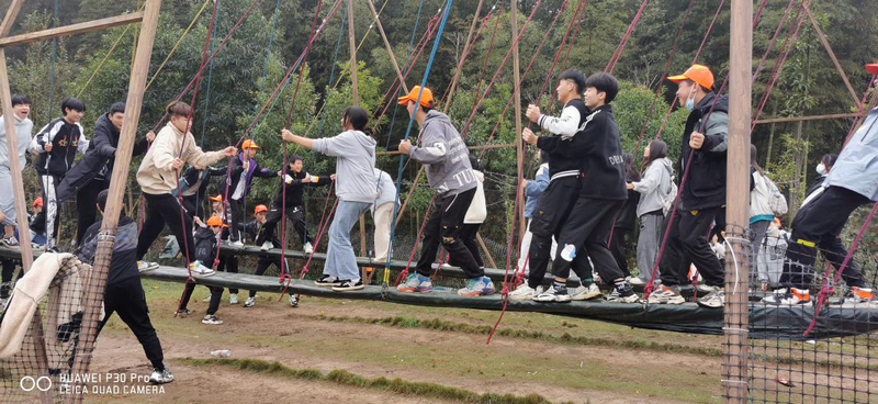 邵陽(yáng)市華龍中學(xué),邵陽(yáng)中學(xué)教育,高中教育,師資雄厚,名優(yōu)教師